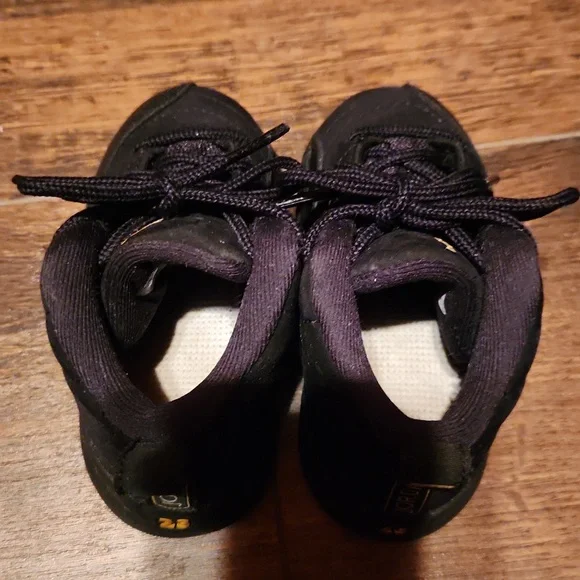 Kids Jordan 12 Retro - Picture 6 of 8